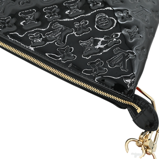 LOUIS VUITTON | Noir Monogram Vernis Coussin MM Bag