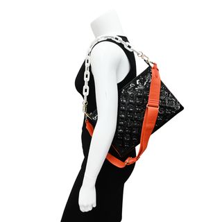 LOUIS VUITTON | Noir Monogram Vernis Coussin MM Bag