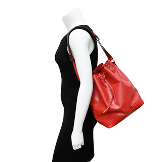 LOUIS VUITTON | Red Noe Epi Leather Bucket Bag