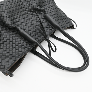 BOTTEGA VENETA | Black Intrecciato Pinacoteca Reversible Shoulder Bag