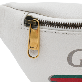 GUCCI | Small Grained Leather Logo Belt Bag