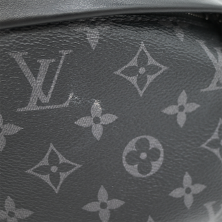 LOUIS VUITTON | Discovery Monogram Eclipse Bumbag