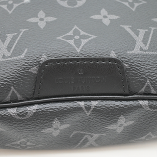 LOUIS VUITTON | Discovery Monogram Eclipse Bumbag