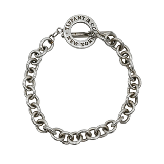 TIFFANY & CO | Oval Link Toggle Bracelet