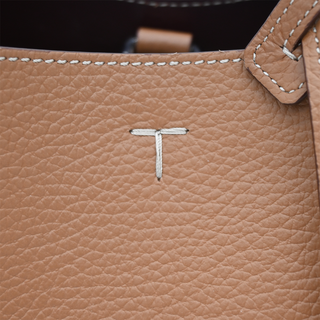 TOD'S | Soft Tan Leather Tote Bag