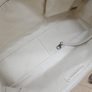CHANEL | Gold Quilted Reissue Leather Tote Bag