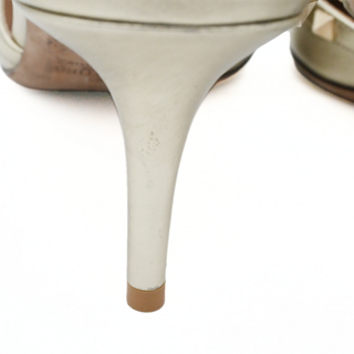 VALENTINO GARAVANI | Gold Metallic Rockstud Pointed Heels