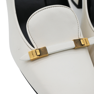 Elio Ivory Leather Pumps