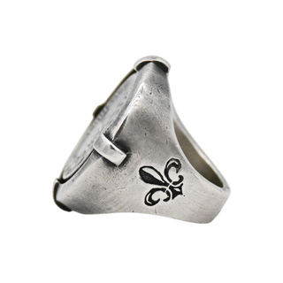 FRENCH KANDE | Mini Medallion Louis XIV Signet Ring