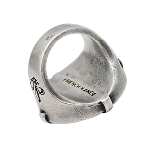 FRENCH KANDE | Mini Medallion Louis XIV Signet Ring