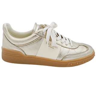 VALENTINO GARAVANI | Upvillage Gold Metallic Leather Low-Top Sneakers