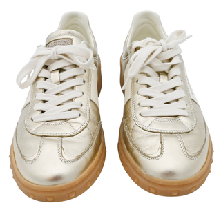 VALENTINO GARAVANI | Upvillage Gold Metallic Leather Low-Top Sneakers