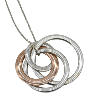 1837 Interlocking Circles Pendant Necklace