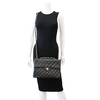 CHANEL | Quilted Jumbo Classic Single Flap Shoulder Bag