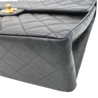 CHANEL | Quilted Jumbo Classic Single Flap Shoulder Bag