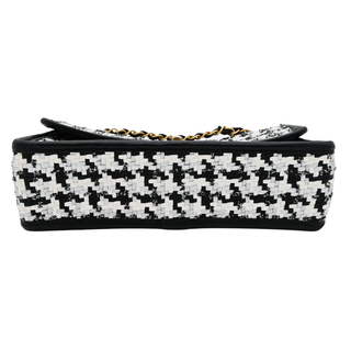 CHANEL | Woven Houndstooth Medium Single Flap Shoulder Bag