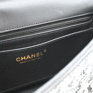 CHANEL | Woven Houndstooth Medium Single Flap Shoulder Bag