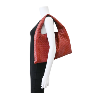 BOTTEGA VENETA | Red Intrecciato Leather Hobo Bag