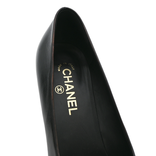 CHANEL | Black Leather CC Cap Toe Pumps