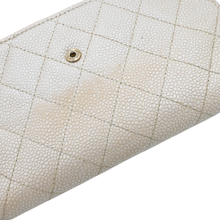 CHANEL | Nude Pearly Quilted Caviar Leather Continental Wallet