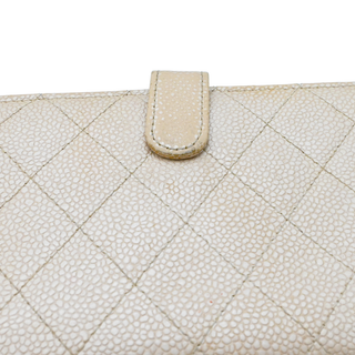 CHANEL | Nude Pearly Quilted Caviar Leather Continental Wallet