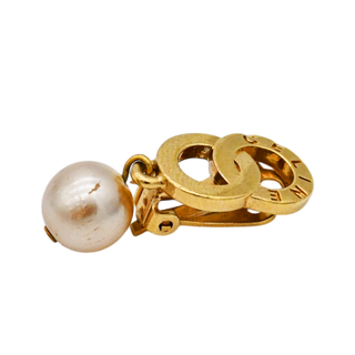 Double Circle Faux Pearl Drop Clip Earrings