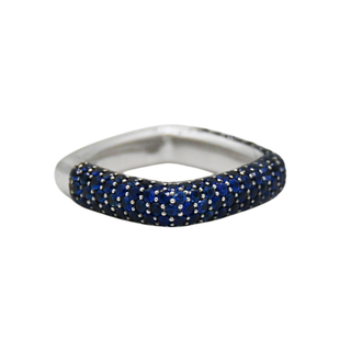 DE BOULLE | Blue Sapphire Stackable Ring