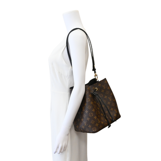 LOUIS VUITTON | NéoNoé MM Monogram Bucket Bag