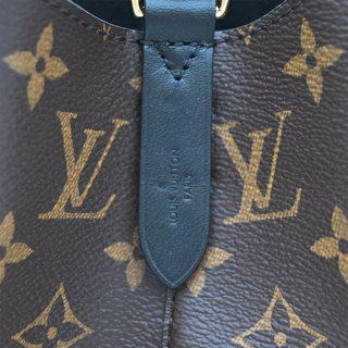 LOUIS VUITTON | NéoNoé MM Monogram Bucket Bag