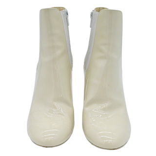 CHANEL | Off-White Interlocking CC Logo Chelsea Boots