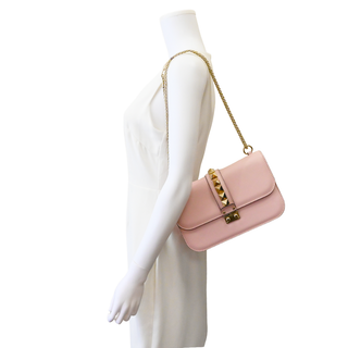 Glam Lock Rockstud Chain Shoulder Bag