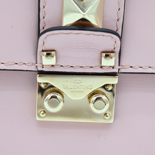 Glam Lock Rockstud Chain Shoulder Bag