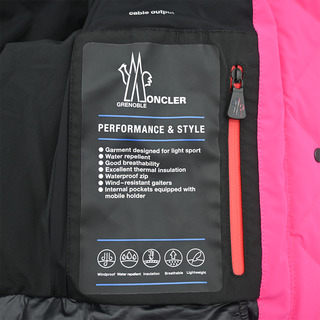 Guyane Hooded Insulated Ski Jacket