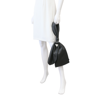 Mi_Miser Black Lamb Leather Knot Handle Bag