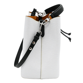 White Epi Néonoé MM Bucket Bag