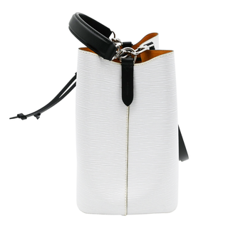 White Epi Néonoé MM Bucket Bag