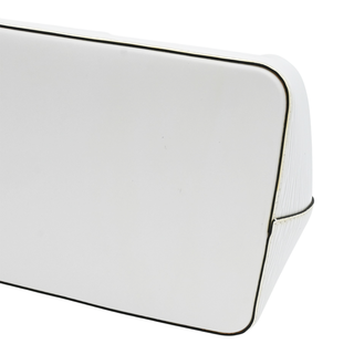 White Epi Néonoé MM Bucket Bag