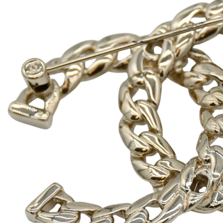 Chain-Link Interlocking CC Logo Brooch