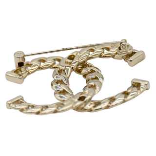 Chain-Link Interlocking CC Logo Brooch