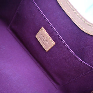 Amarante Monogram Vernis Roxbury Drive Bag