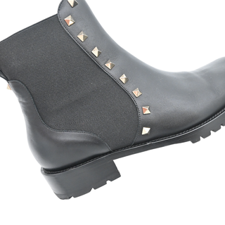 Rockstud Leather Chelsea Boots