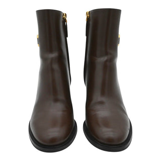 VLogo Signature Leather Zip Ankle Heeled Booties
