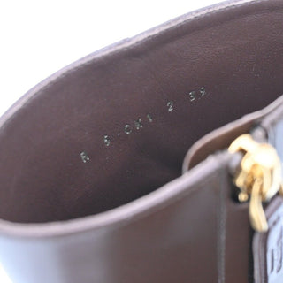 VLogo Signature Leather Zip Ankle Heeled Booties