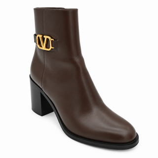 VLogo Signature Leather Zip Ankle Heeled Booties