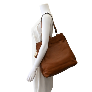 JIL SANDER | Tan Grained Leather Slouched Zip Shoulder Bag