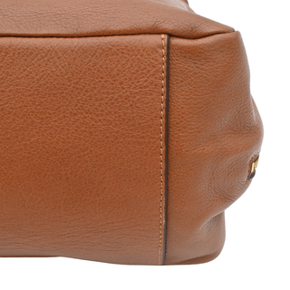 JIL SANDER | Tan Grained Leather Slouched Zip Shoulder Bag