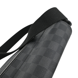 LOUIS VUITTON | Damier Graphite District MM Messenger Bag