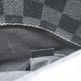 LOUIS VUITTON | Damier Graphite District MM Messenger Bag