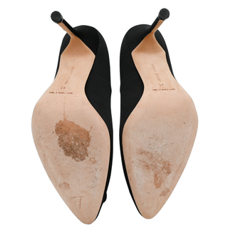 MANOLO BLAHNIK | Hangisi Crystal Buckle Satin Pumps