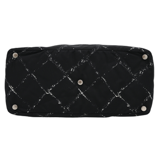 Travel Line Quilted Nylon Tote Bag